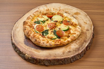 信州野菜と生ハムのマルゲリータ